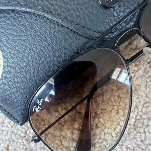 Ray-Ban Aviator Sunglasses Black Frame with Brown Gradient Lenses
